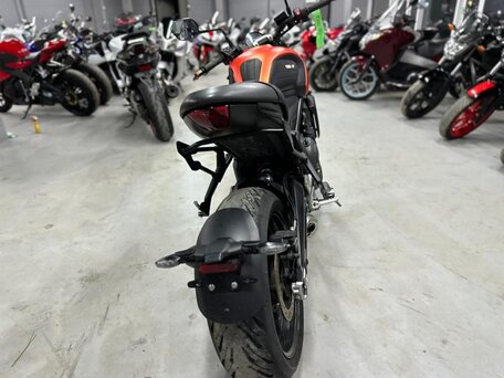 2022 Triumph Trident 660, оранжевый, 880000 рублей, вид 5
