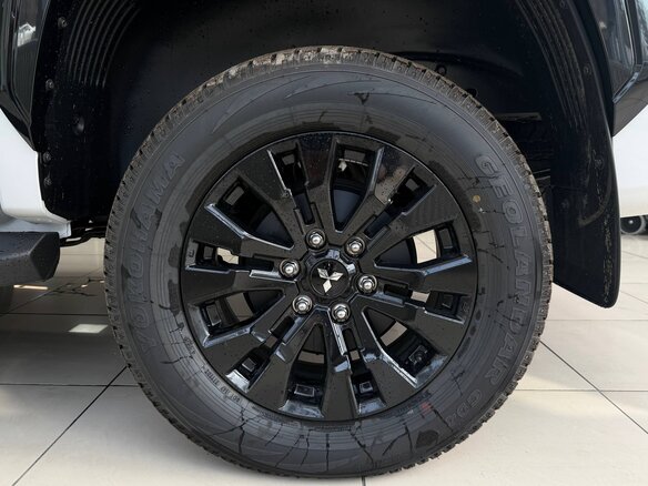 2025 Mitsubishi L200 VI, белый, 5200000 рублей - вид 12