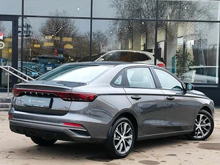 2024 Geely Emgrand II, серый, 1849000 рублей, вид 2