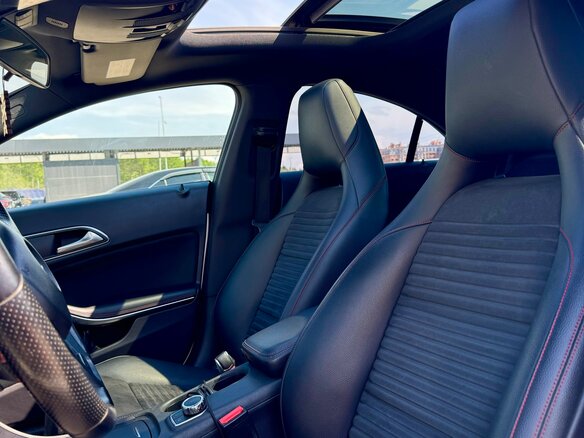 2013 Mercedes-Benz CLA 200 I (C117, X117), белый - вид 7