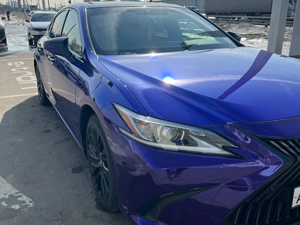 2020 Lexus ES 250 VII, фиолетовый, 4500000 рублей