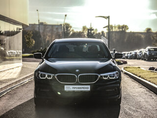 2019 BMW 5 серии 530d xDrive VII (G30/G31/G38), чёрный, 3699000 рублей, вид 4