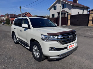 2016 Toyota Land Cruiser 200 Series Рестайлинг 2, белый, 7100000 рублей, вид 4