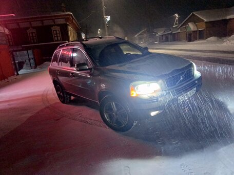 2008 Volvo XC90 5 Geartronic I Рестайлинг, коричневый, 1500000 рублей, вид 3