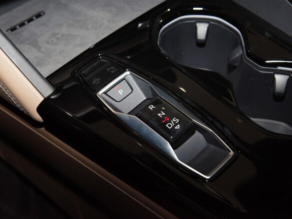 2026 Audi Q5 L III (GU), зелёный, 6476000 рублей - вид 21