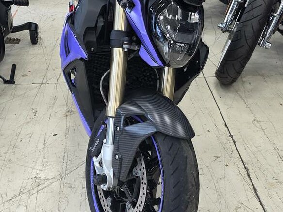 2023 BMW S 1000 R, фиолетовый, 1750000 рублей - вид 1