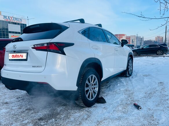 2015 Lexus NX 200 I, белый, 2250000 рублей - вид 4