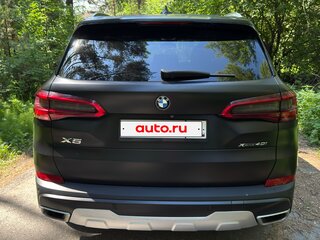 2020 BMW X5 40i IV (G05/G18), чёрный, 5000000 рублей, вид 2