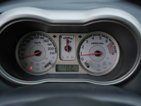 2007 Nissan Note I, оранжевый, 530000 рублей - вид 10