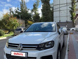2013 Volkswagen Touareg II, белый, 1850000 рублей, вид 2
