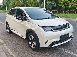 2025 BYD Dolphin 45.12 kWh I Рестайлинг, белый, 1150666 рублей, вид 3