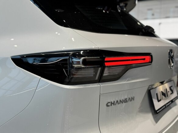 2025 Changan UNI-S I, белый, 3179900 рублей - вид 8