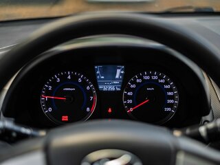 2014 Hyundai Solaris I, белый, 450000 рублей, вид 5