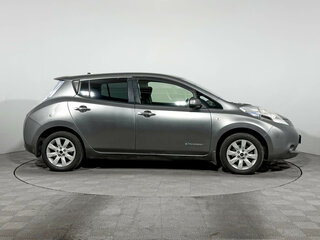 2015 Nissan Leaf 30kWh I (ZE0/AZE0), серый, 695000 рублей, вид 4