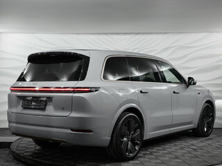 2026 Li Auto (Lixiang) L9 52.3 kWh I Рестайлинг, серый, 12090000 рублей, вид 4