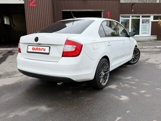 2017 Skoda Rapid I Рестайлинг, белый, 600000 рублей, вид 3