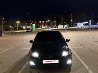 2018 Volkswagen Polo V Рестайлинг, чёрный, 1350000 рублей, вид 3