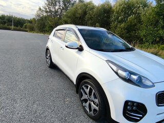 2018 Kia Sportage IV, белый, 2440000 рублей, вид 3