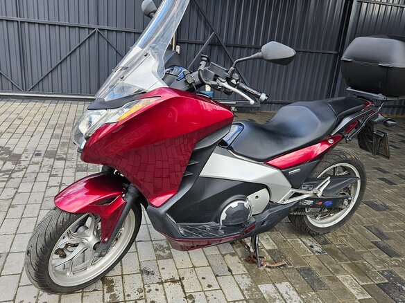 2012 Honda Integra, красный, 500000 рублей - вид 1