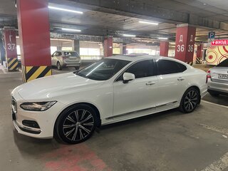 2021 Volvo S90 II Рестайлинг, белый, 3000000 рублей, вид 2