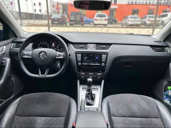 2017 Skoda Octavia III (A7), коричневый, 1450000 рублей - вид 7