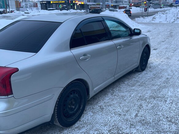 2006 Toyota Avensis II Рестайлинг, серебристый, 600000 рублей - вид 3