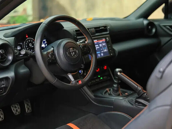 2023 Toyota GR86, оранжевый - вид 7