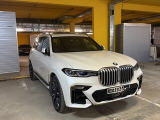 2022 BMW X7 40d I (G07), белый, 9800000 рублей, вид 2