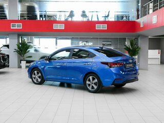 2017 Hyundai Solaris II, синий, 1350000 рублей, вид 4