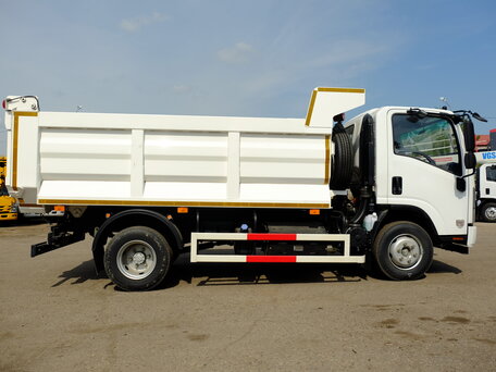 2026 Isuzu Elf (N-series), белый, 8793606 рублей, вид 4