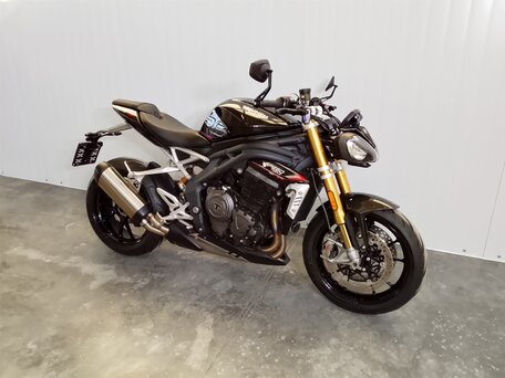 2021 Triumph Speed Triple, чёрный, 1169000 рублей, вид 5