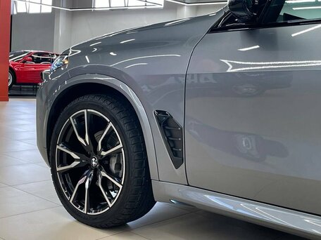 2025 BMW X5 40i IV (G05/G18) Рестайлинг, серый, 10500000 рублей, вид 4