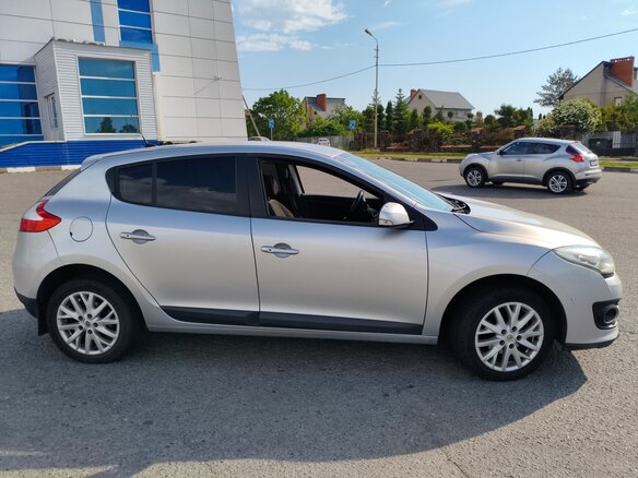 2014 Renault Megane III Рестайлинг 2, серый, 850000 рублей - вид 1