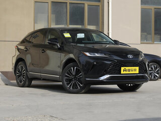 2023 Toyota Venza II, чёрный, 3840007 рублей, вид 3