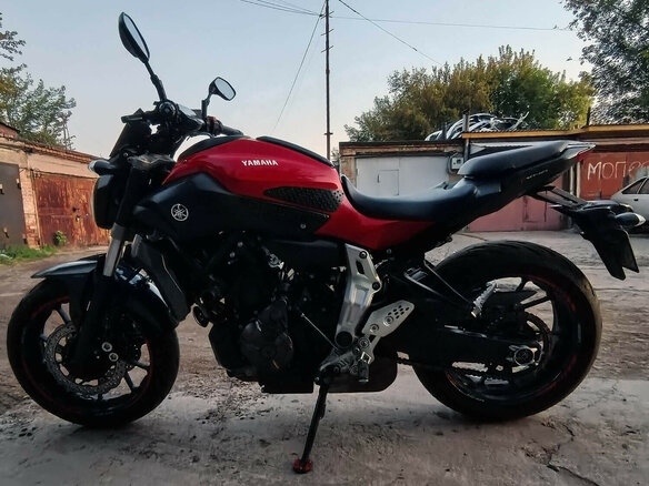 2014 Yamaha MT-07 (FZ-07), красный, 600000 рублей - вид 5