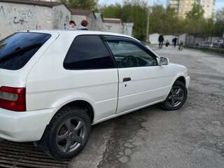 1998 Toyota Corolla II V (L50), белый, 313000 рублей, вид 3