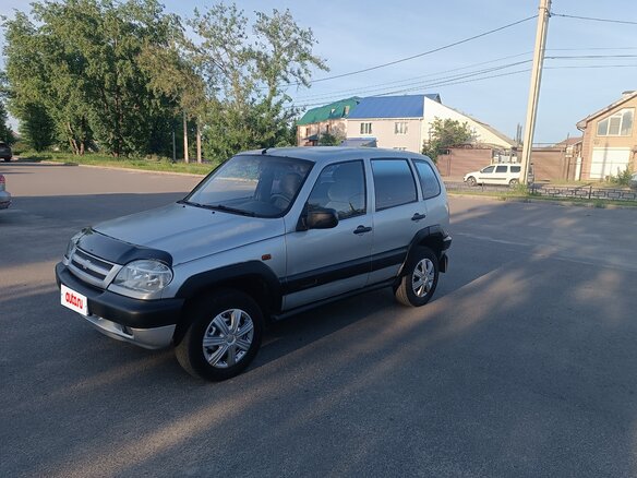 2003 Chevrolet Niva I, серебристый, 315000 рублей - вид 1