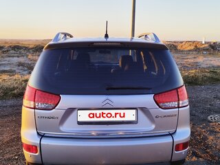 2008 Citroen C-Crosser, серебристый, 750000 рублей, вид 2
