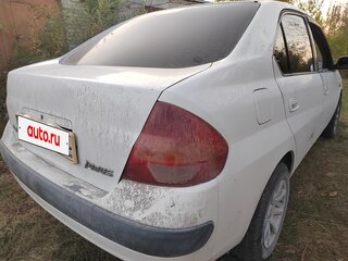 1999 Toyota Prius I (XW10), белый, 310000 рублей, вид 3