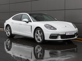 2017 Porsche Panamera 4 II, белый, 5298000 рублей, вид 3