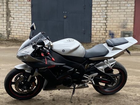 2003 Yamaha YZF-R1, серебристый, 480000 рублей, вид 1