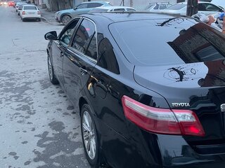 2010 Toyota Camry VI (XV40) Рестайлинг, чёрный, 950000 рублей, вид 3