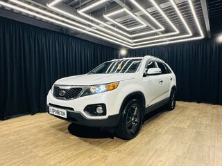 2011 Kia Sorento II, белый, 1699000 рублей, вид 2