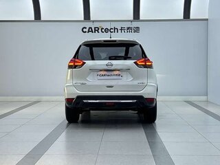 2023 Nissan X-Trail III Рестайлинг, белый, 1850000 рублей, вид 4