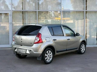 2010 Renault Sandero I, бежевый, 450000 рублей, вид 5