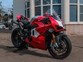 2024 Ducati Panigale V4, пурпурный, 5700000 рублей - вид 4