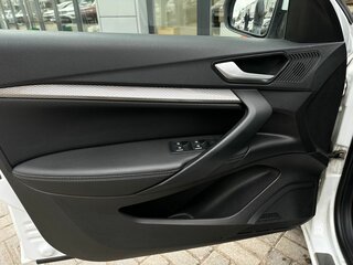 2024 Lada (ВАЗ) Vesta SW I Рестайлинг (NG), белый, 1355000 рублей, вид 5