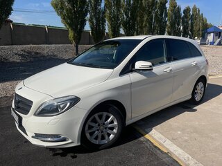 2013 Mercedes-Benz B-Класс 180 II (W246), белый, 1150000 рублей, вид 1
