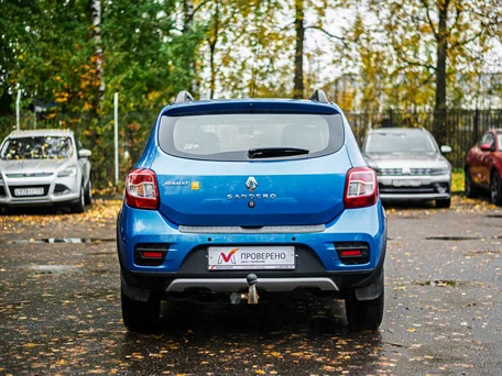 2017 Renault Sandero Stepway II, синий, 999000 рублей, вид 4