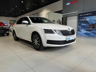 2018 Skoda Octavia III (A7) Рестайлинг, белый, 810000 рублей, вид 3